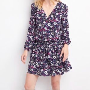 ✨REDUCED✨ NWT! GAP - Floral Smocked Waist Dress
